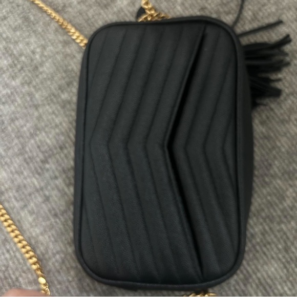 Saint Laurent Lou camera bag with tassel - Picture 6 of 8